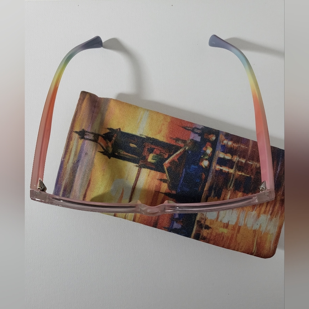 SUNGLASSES &  With Matching Case - Picture 5 of 16